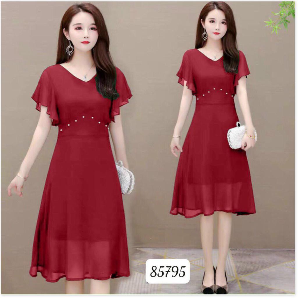 ĐẦM VOAN Y ĐƯỢC THIẾT KẾ HỌA TIẾT TRƠN NHƯNG KHÔNG KÉM PHẦN SANG TRỌNG,ĐĂC BIỆT ĐƯỢC LÀM BẰNG CHẤT LIỆU VÃI THOÁNG MÁT