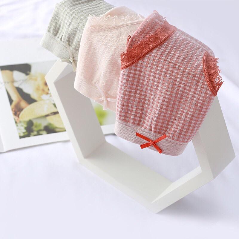 Quần Lót Nữ Cotton Co Giãn 4 Chiều Kẻ Caro Viền Ren Dễ Thương 555