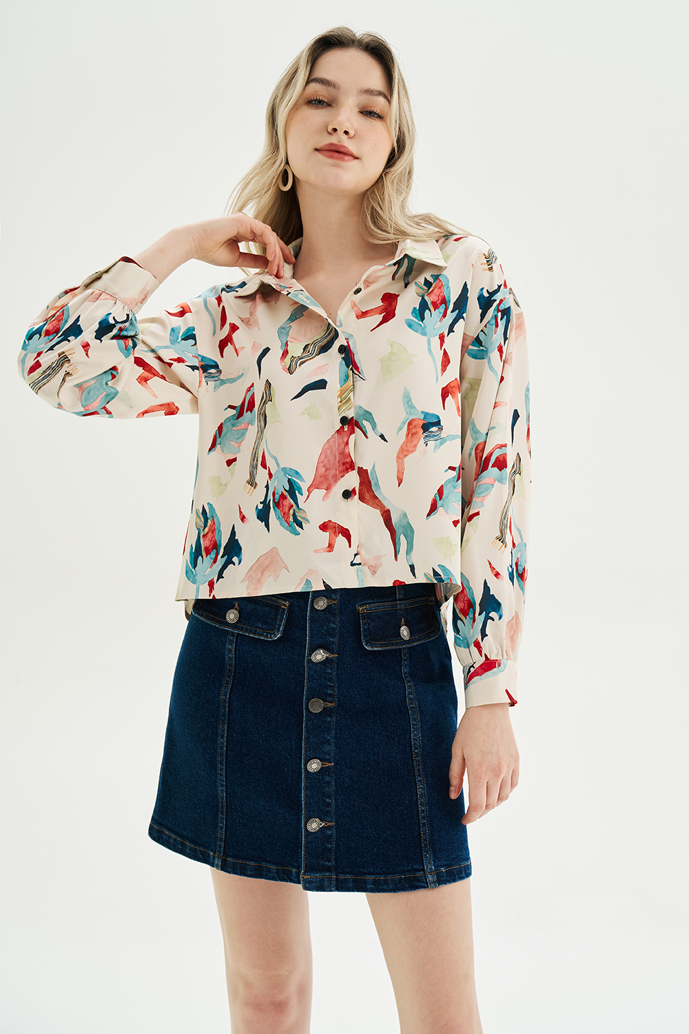 Áo sơ mi Shirts lụa bóng trắng in họa tiết 313SH1004 ADORE DRESS