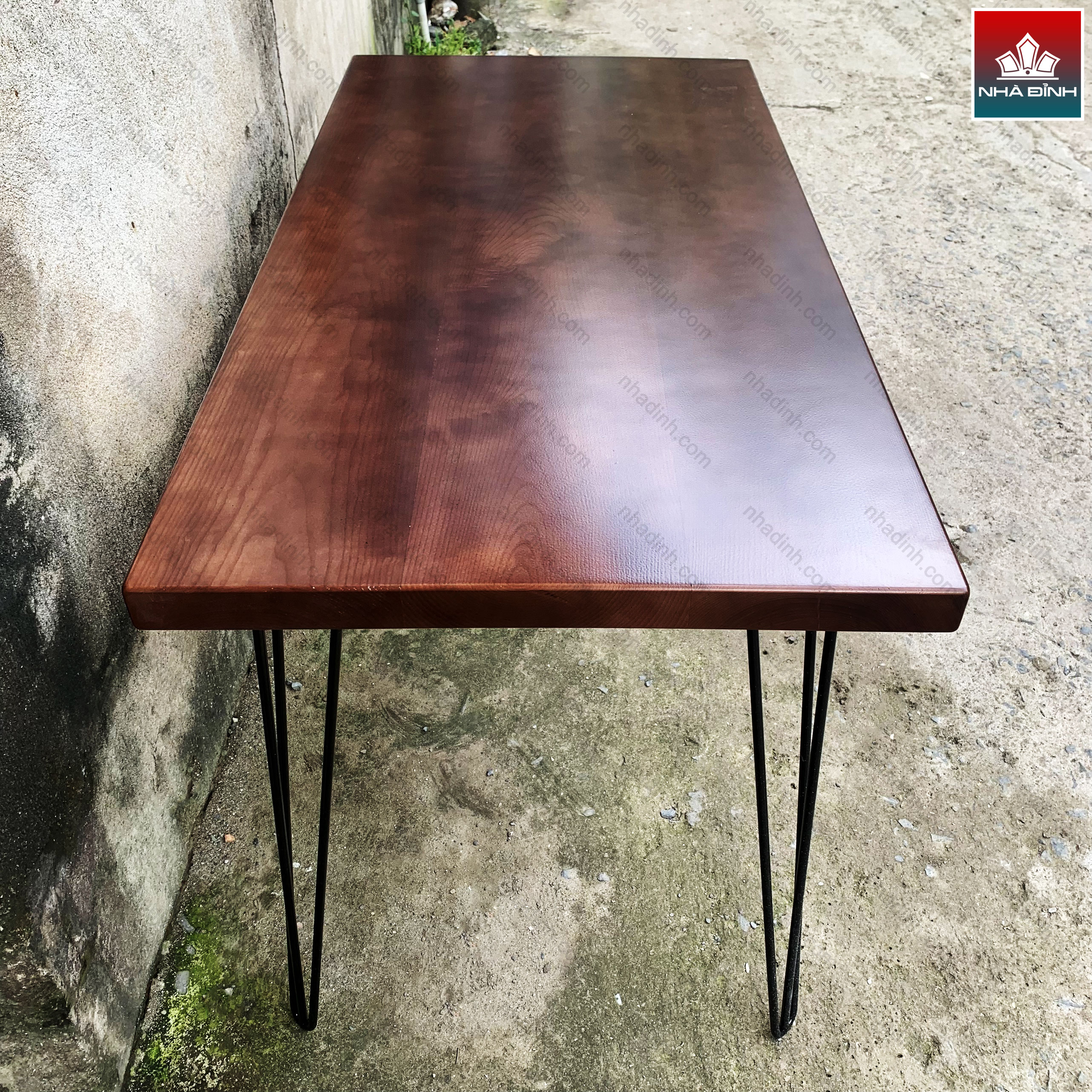 Bàn Làm Việc Gỗ Tần Bì  Sơn Đậm Dài 120 Rộng 60 Cao 75