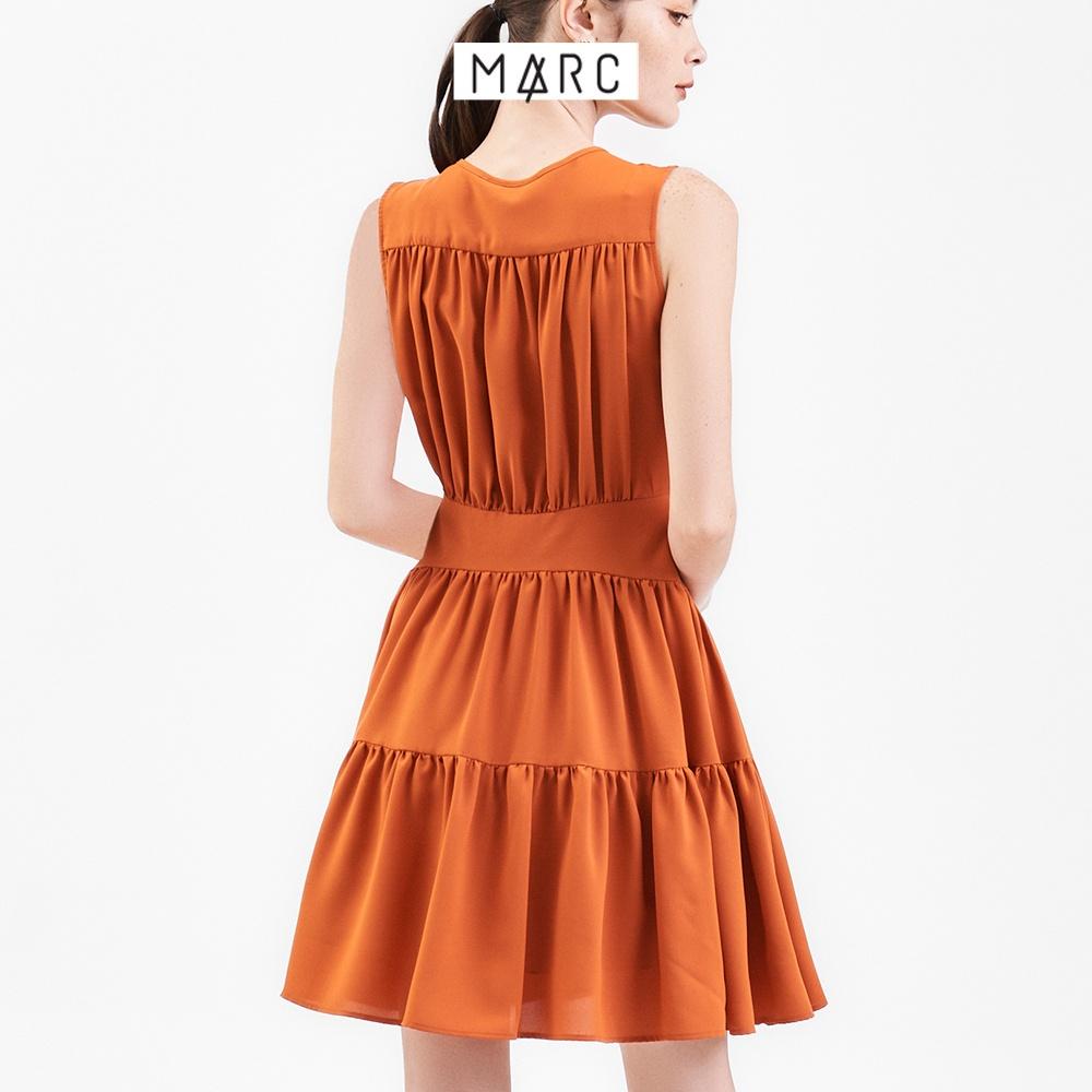 Đầm nữ MARC FASHION cổ tròn sát nách đính nút 2 tầng CBVH069922