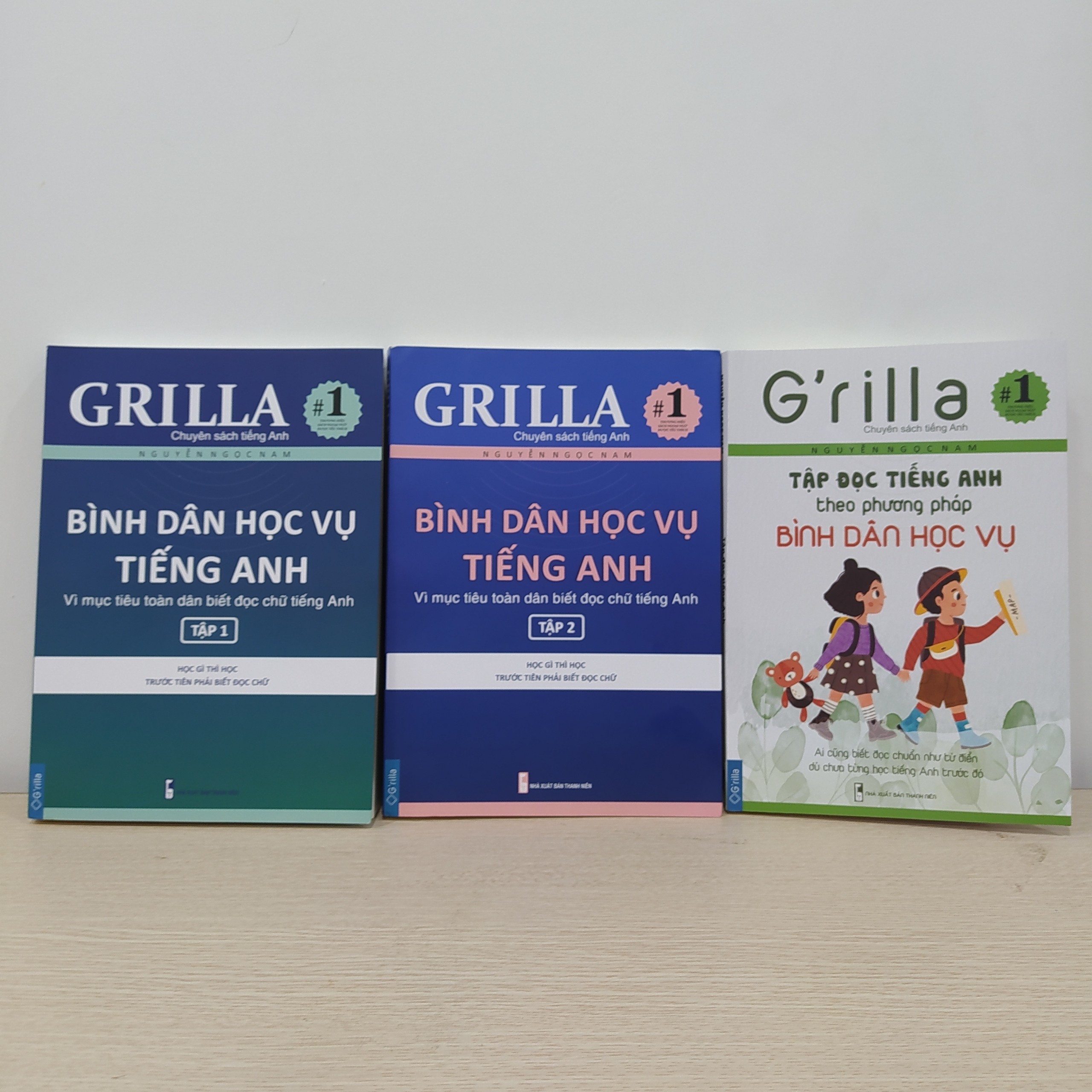 Sách - Combo Tập Đọc và Bình Dân Học Vụ Tiếng Anh tập 1 & 2 Grilla, kèm App miễn phí