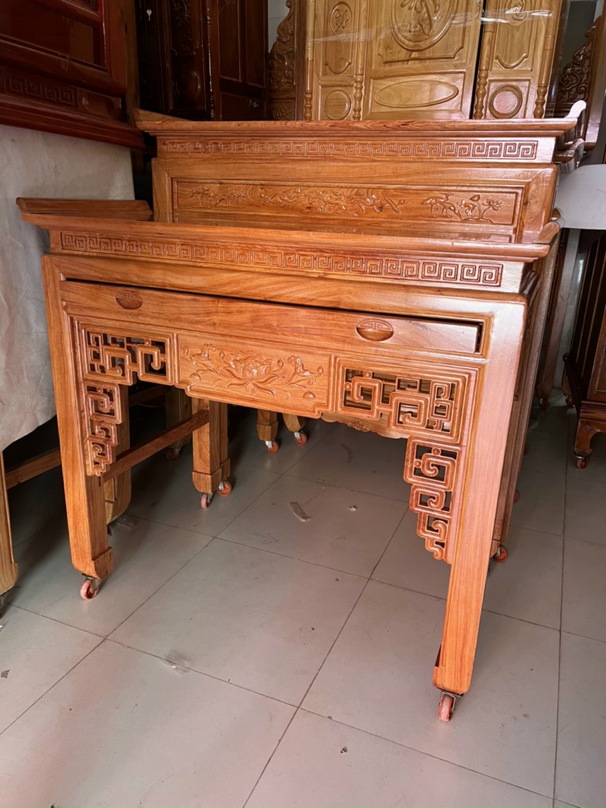 Bàn gia tiên gỗ hương đá 2 tầng 1m 27