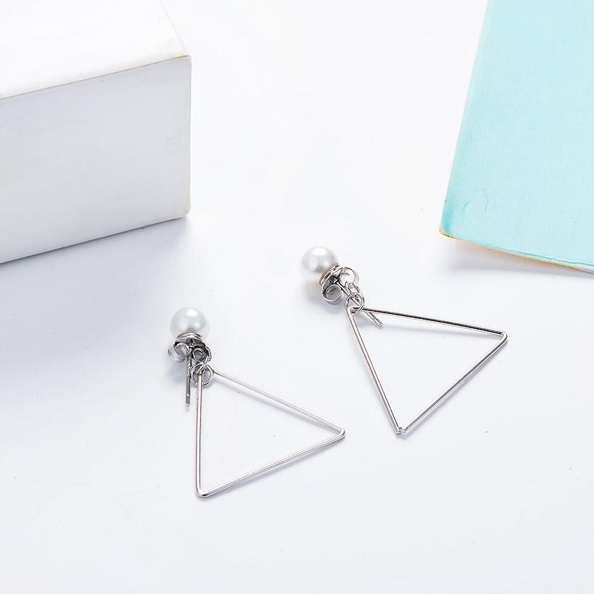 Bông tai tam giác ngọc trai quý phái