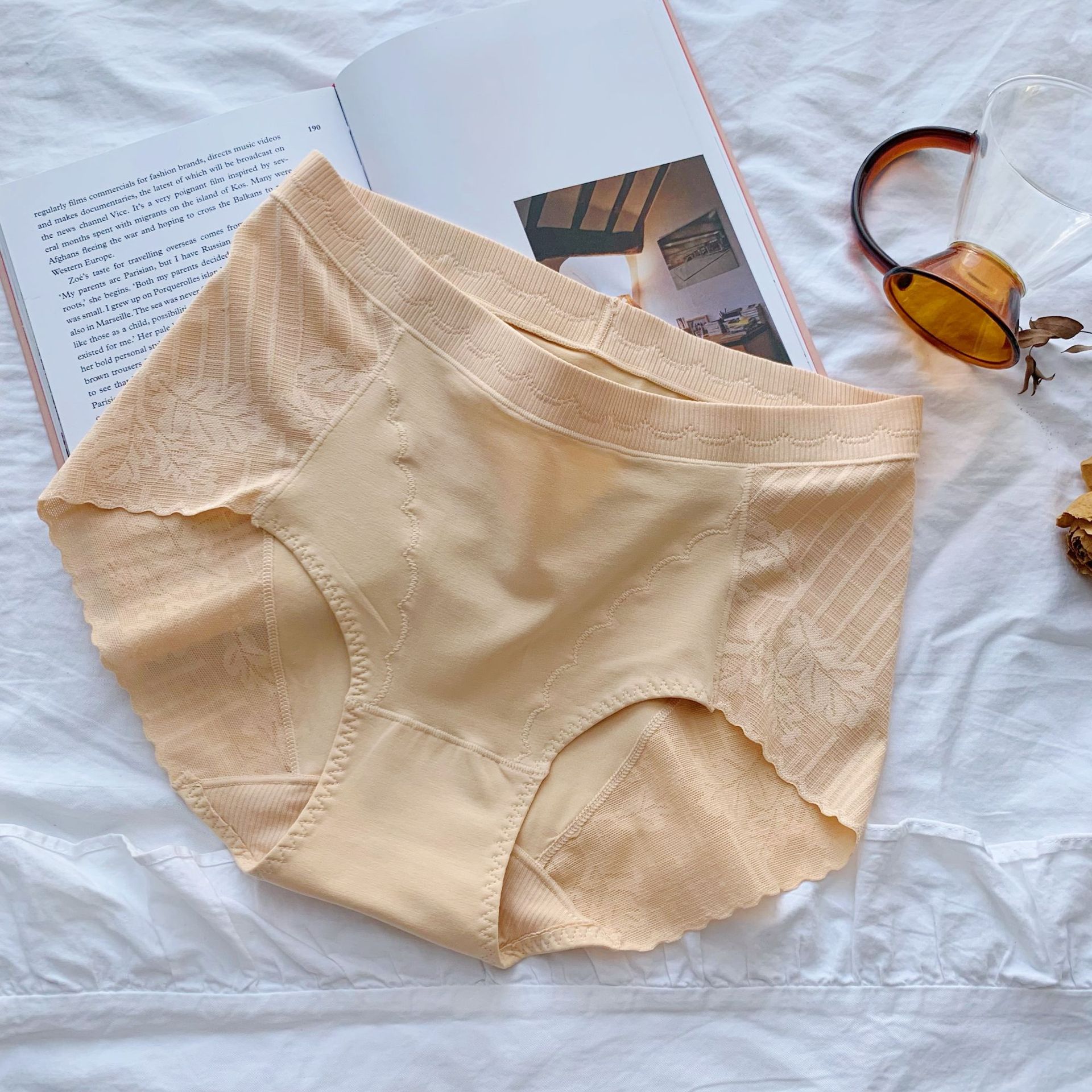 Quần Lót Nữ Lưng Cao Cotton Phối Ren 88179 – Mềm Mại, Ôm Dáng, Tôn Vóc Dáng