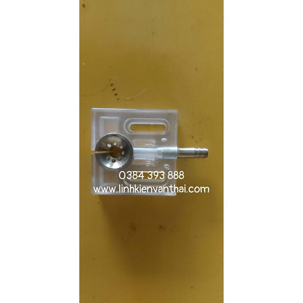 MIẾNG PHUN NƯỚC MICA NÚT NHỎ/ 50X50mm/ 39g