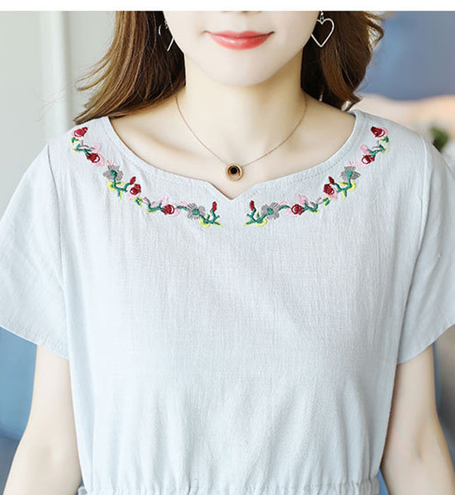 Đầm Bầu Suông Hoa Thêu Dài Qua Gối