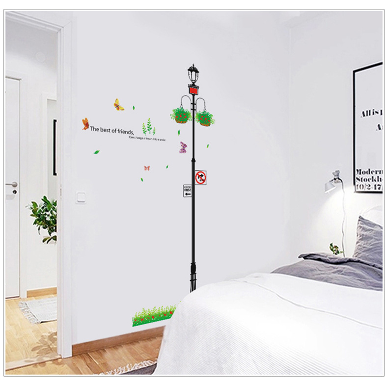 Decal dán tường cột đèn dễ thương AmyShop DKN092 (170x90cm)