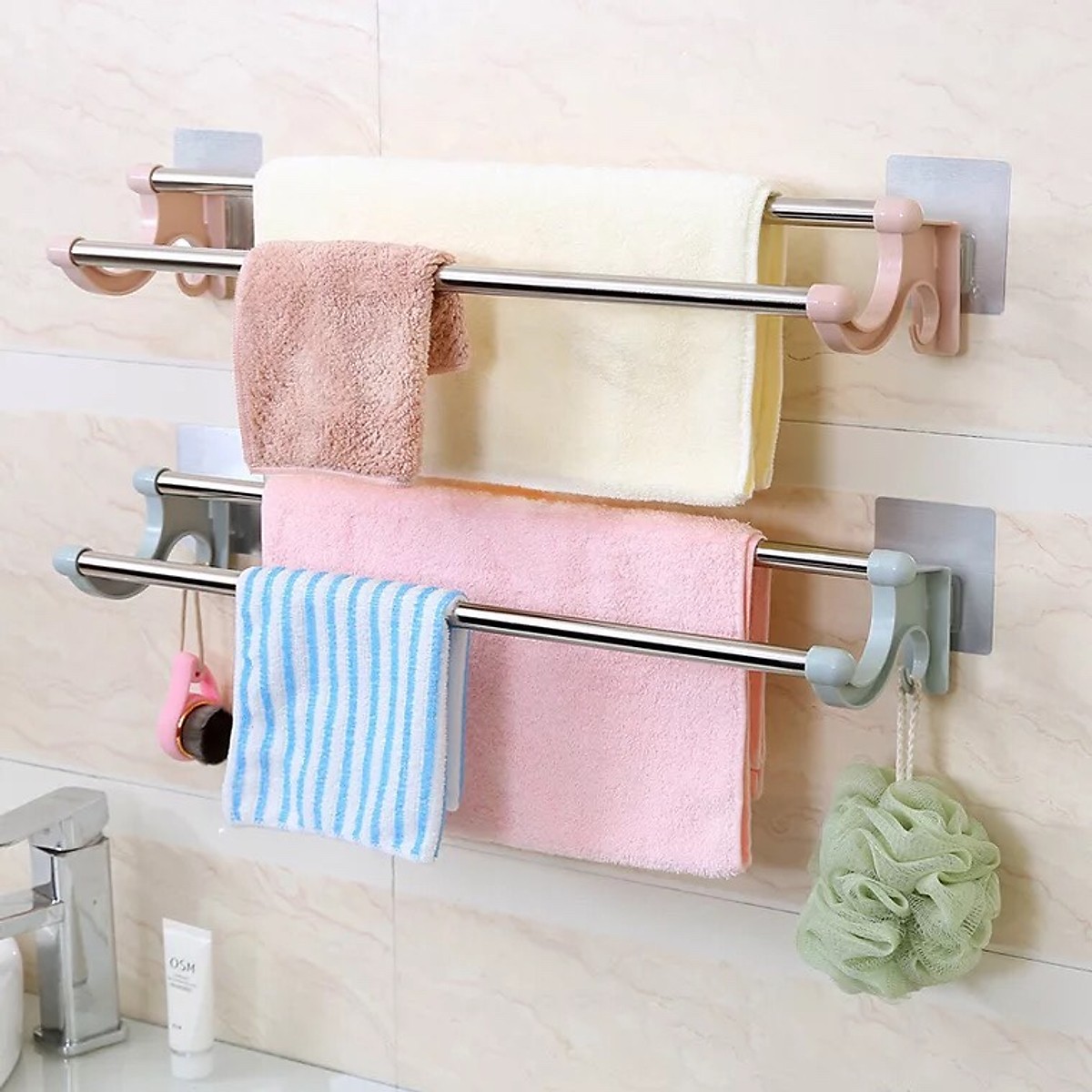 Giá treo khăn và vật dụng phòng tắm tiện dụng