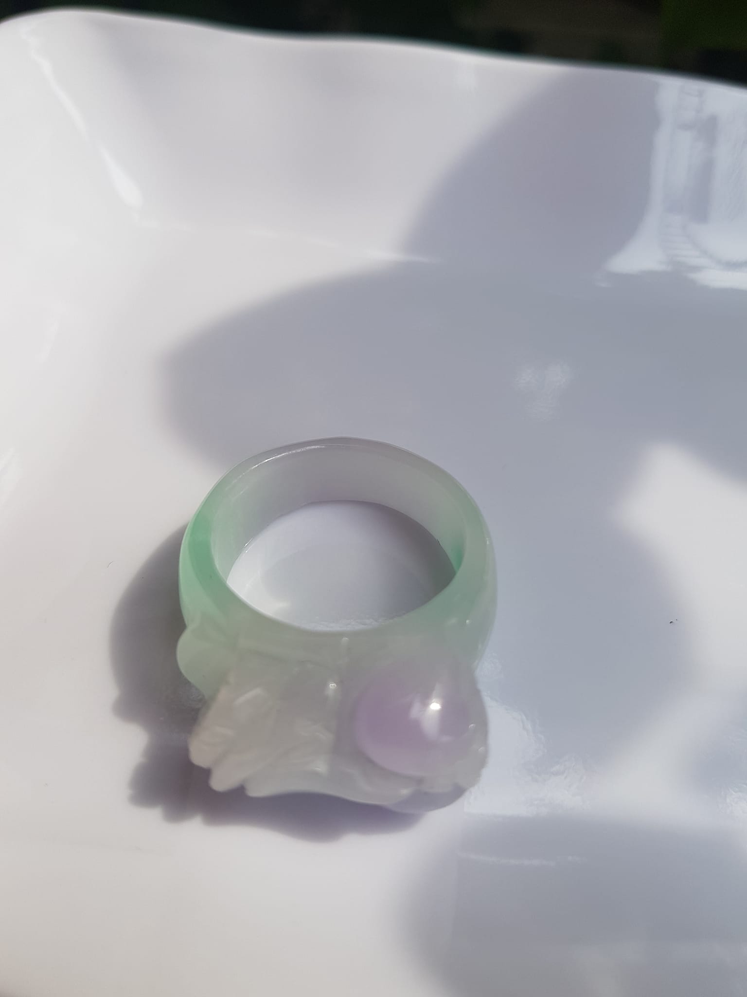 Chiếc Nhẫn Tỳ Hưu Hút Tài Ni 20mm Đá Cẩm Thạch Tự Nhiên Màu Tím Nhẹ Trắng Xanh Ngọc Bóng Đẹp Size Nhẫn đk 20mm x bản 11mm ạ