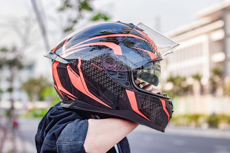 Kính Thay Thế Mũ Bảo Hiểm Fullface YOHE 967 – Nhiều Màu