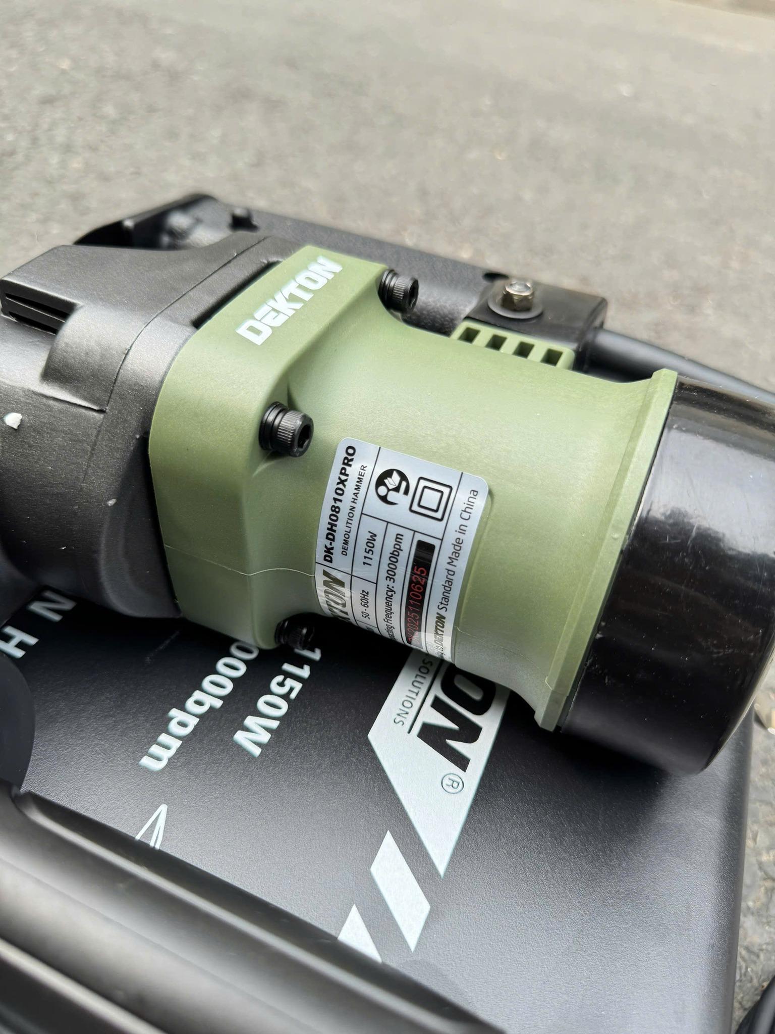 MÁY ĐỤC BÊ TÔNG 17MM 1150W LỰC ĐẬP 18J DK-DH0810XPRO DEKTON - HÀNG CHÍNH HÃNG