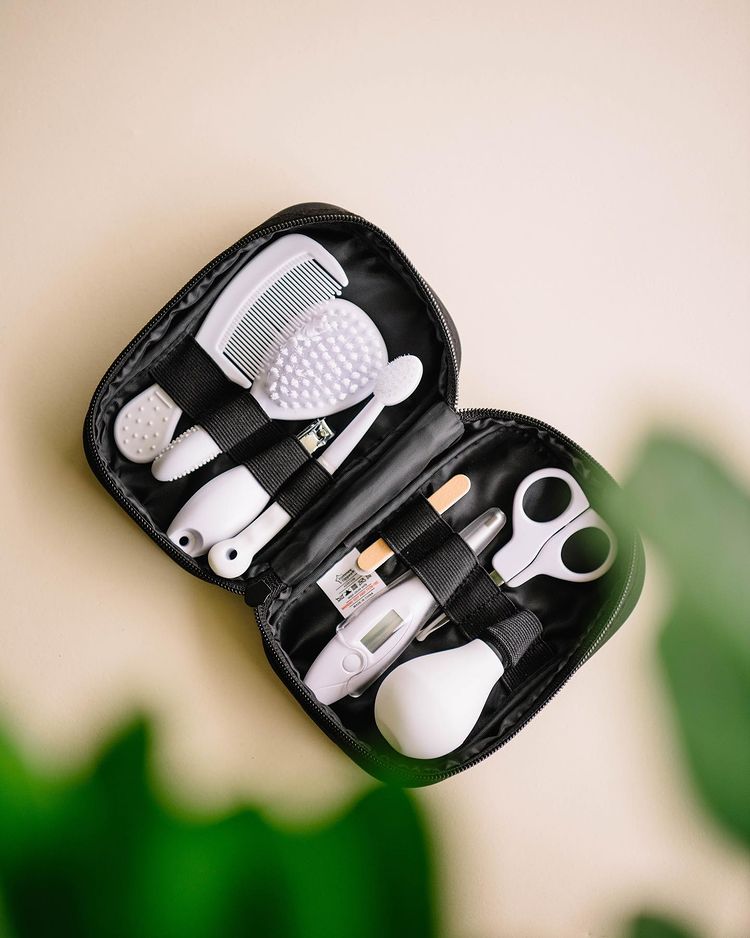 Bộ chăm sóc toàn diện cho bé Tommee Tippee