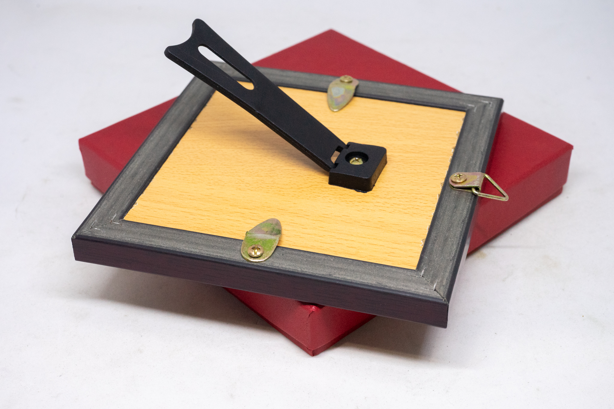 Tranh đồng chạm khảm nổi hình Khuê Văn Các