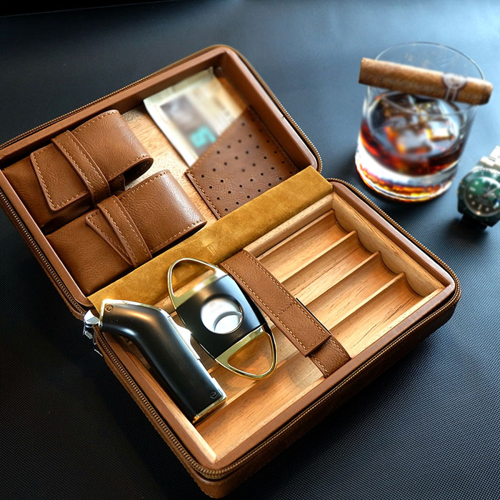 Hộp Đựng Cigar 4 Điếu Giữ Ẩm Cầm Tay Kèm Bật Lửa Và Dao Cắt XJ-T116