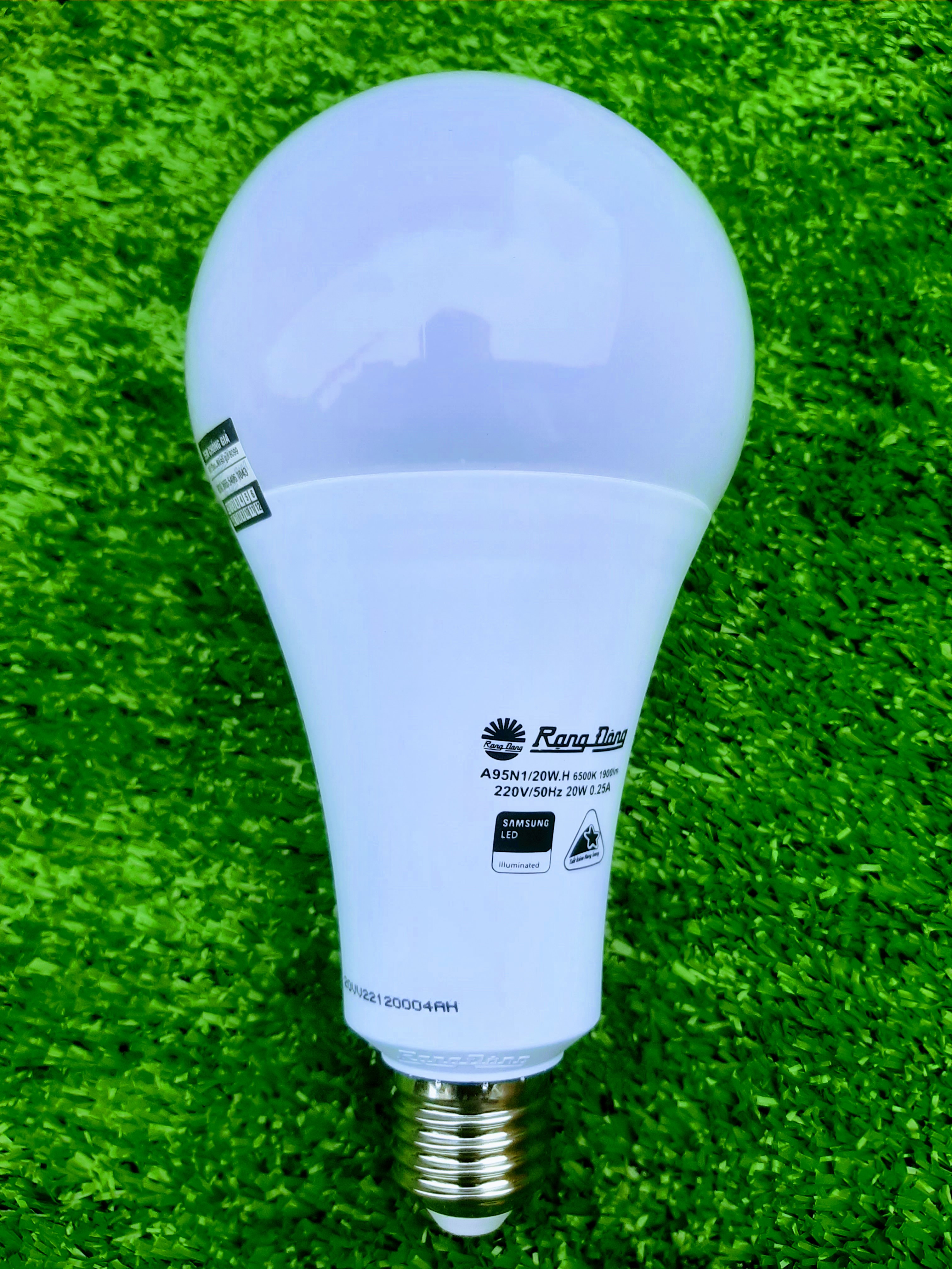 Bóng Đèn Led Buld Tròn Rạng Đông Công Suất 20W Ánh Sáng 3000K - 6500K