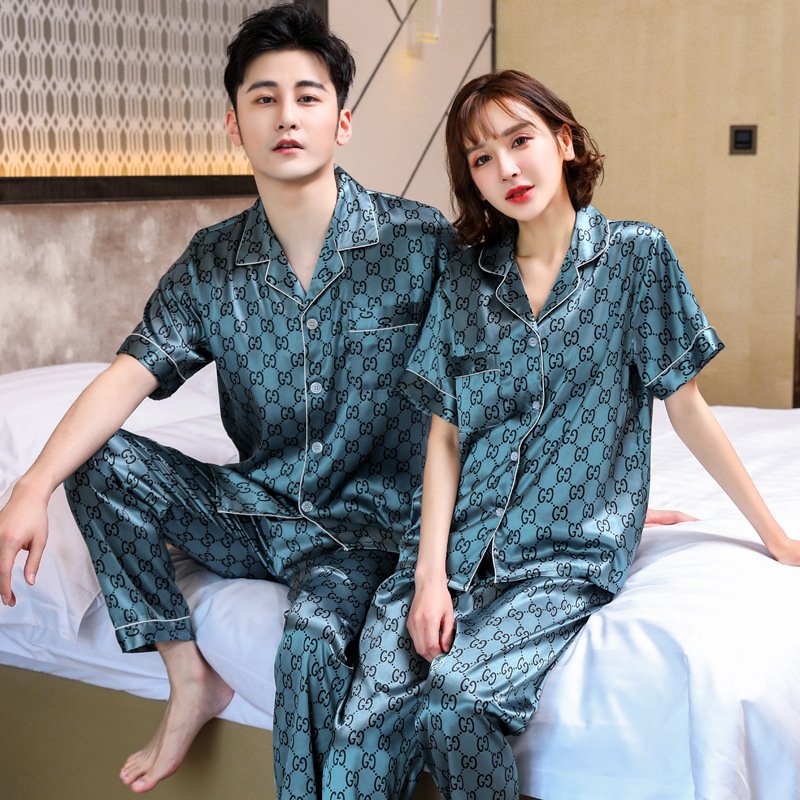 Đồ bộ Pyjama Nữ chất liệu phi bóng rũ mềm mại,nền hoa văn đơn giản, tao nhã 88229