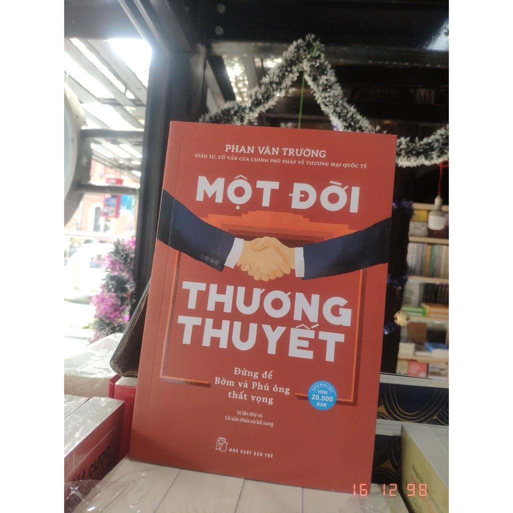 Một Đời Thương Thuyết - Gs. Phan Văn  Trường