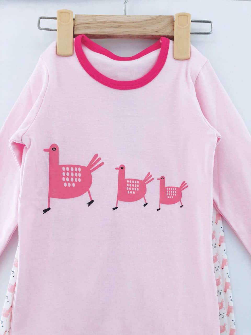 Bộ quần áo bé gái xuất Hàn