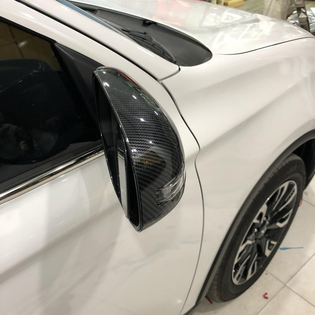 Bộ ốp gương chiếu hậu Mitsubishi Outlander vân Carbon cap cấp