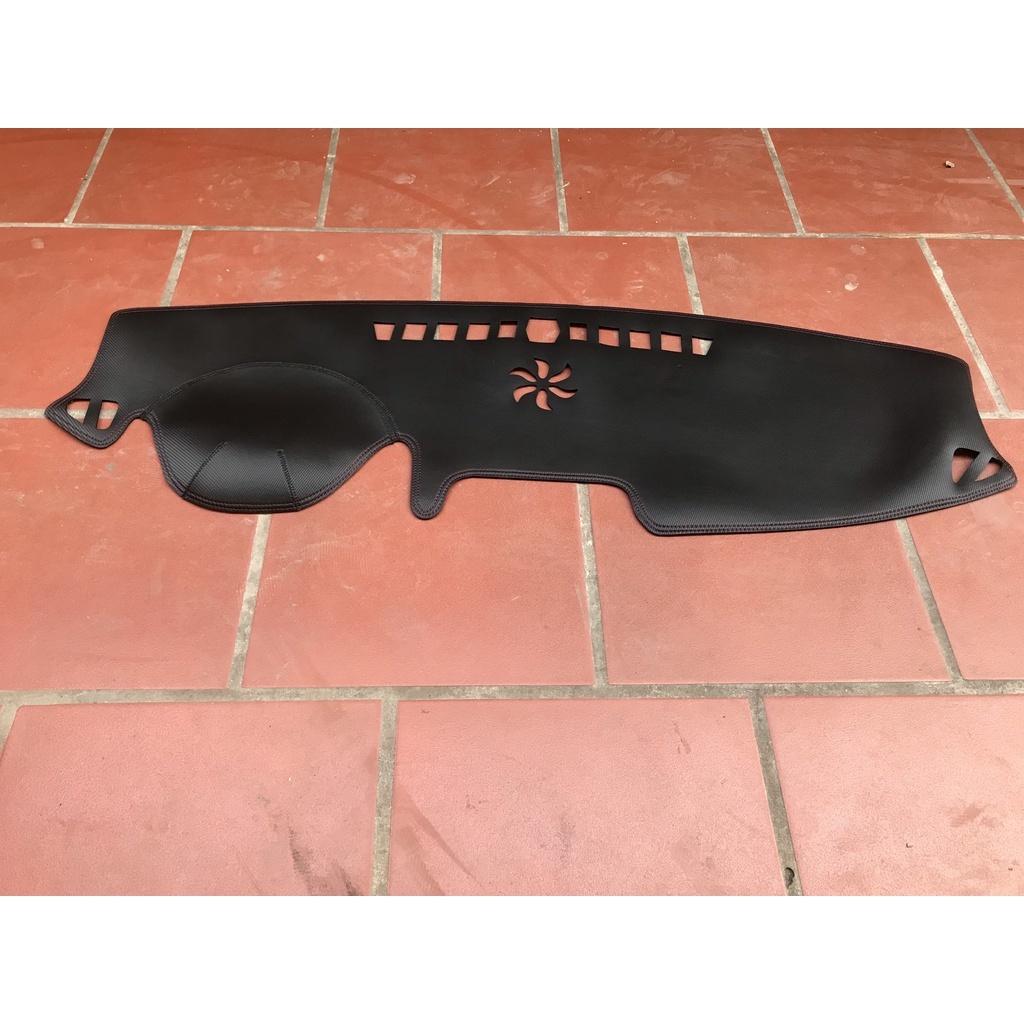 Thảm taplo da vân carbon cao cấp Hyundai KONA 2015-2022