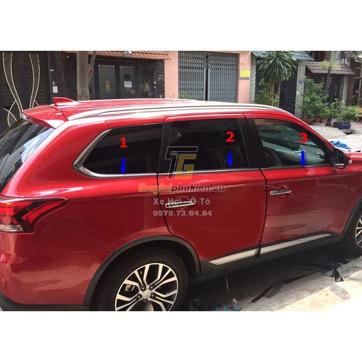 Nẹp chân kính INOX Mitsubishi Outlander