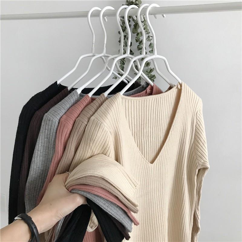 Áo len nữ tay dài cổ chữ V màu trơn