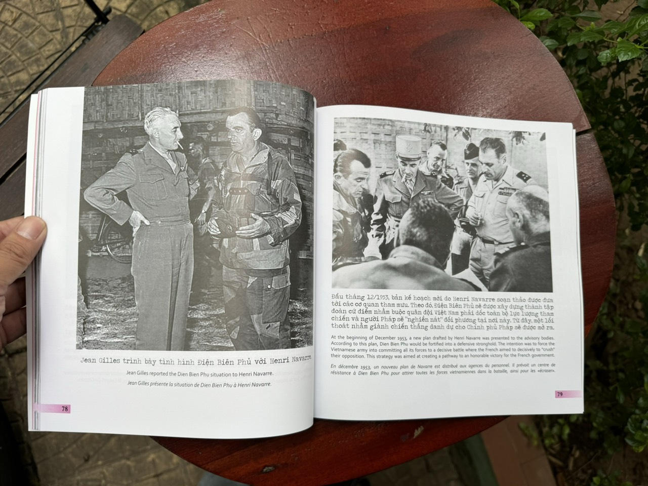 ĐIỆN BIÊN PHỦ - NHỮNG KHOẢNH KHẮC TỪ LỊCH SỬ - Nhiều tác giả – NXB Chính trị quốc gia