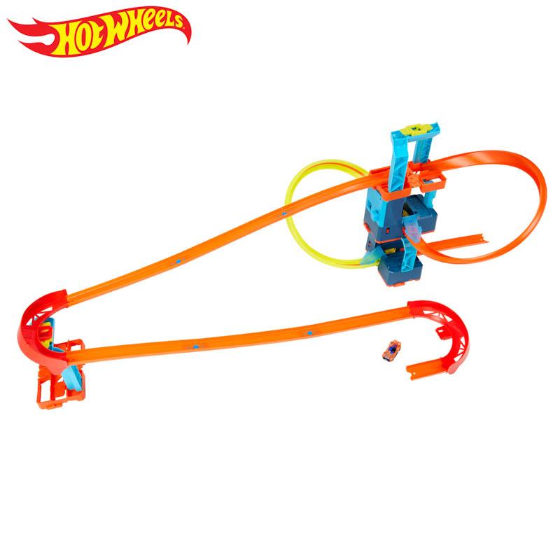 Bộ Đồ Chơi HOT WHEELS Đường Đua Hot Wheels Lượn Vòng Siêu Cấp GLC97