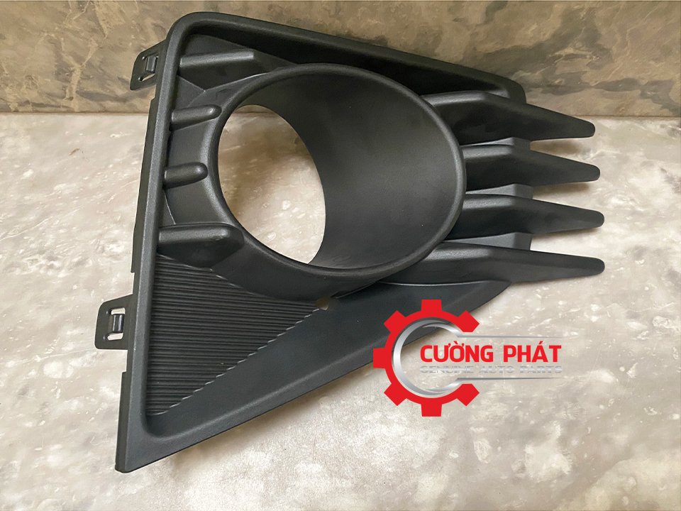 Ốp đèn gầm Mitsubishi Attrage 2020-2022 mã 6400J652, 6400J651