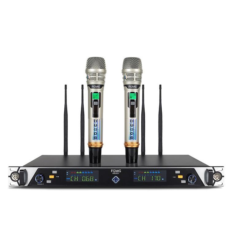 CTY MẠNH TIẾN MICRO KARAOKE UGX21 - 4 RÂU SÓNG CỰC KHOẺ(BẢO HÀNH 12 THÁNG)