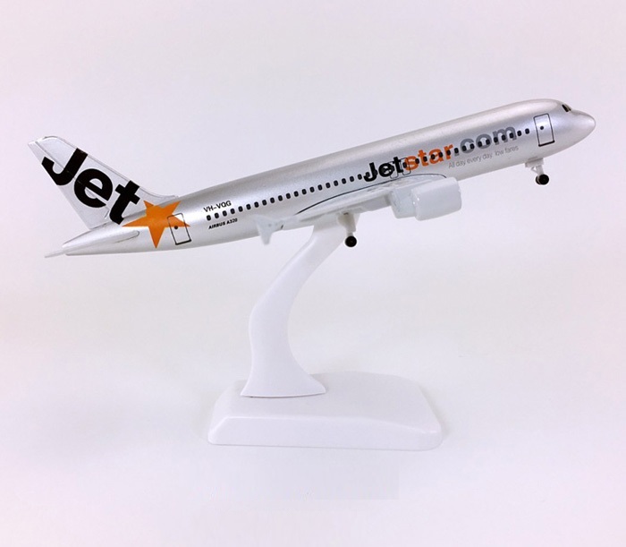 Mô hình máy bay tĩnh A320 Jetstar Pacific 20cm có bánh xe