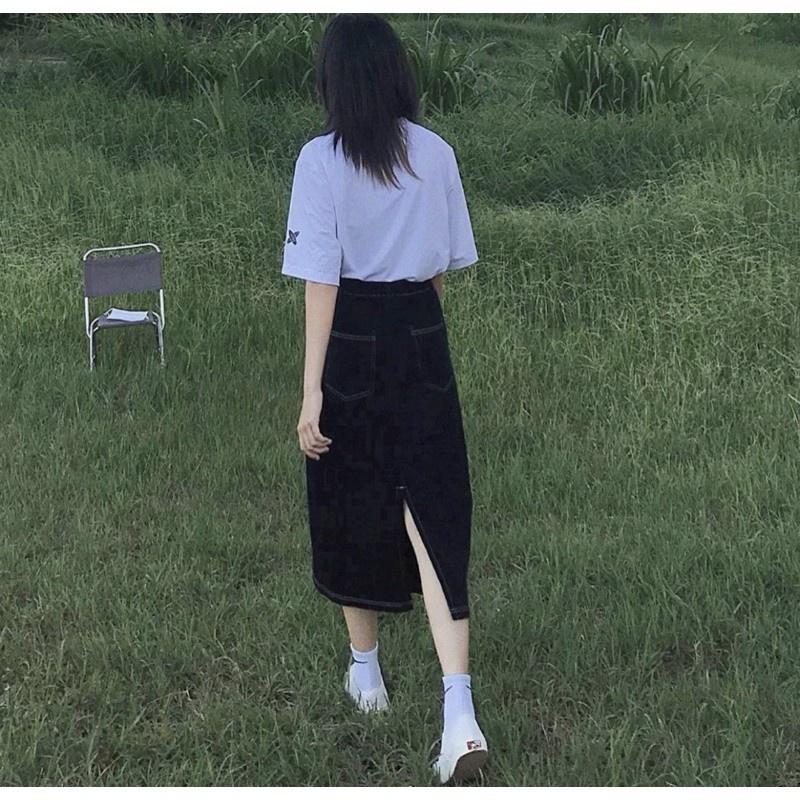 Chân váy bò nữ chỉ nổi xẻ sau hot trend