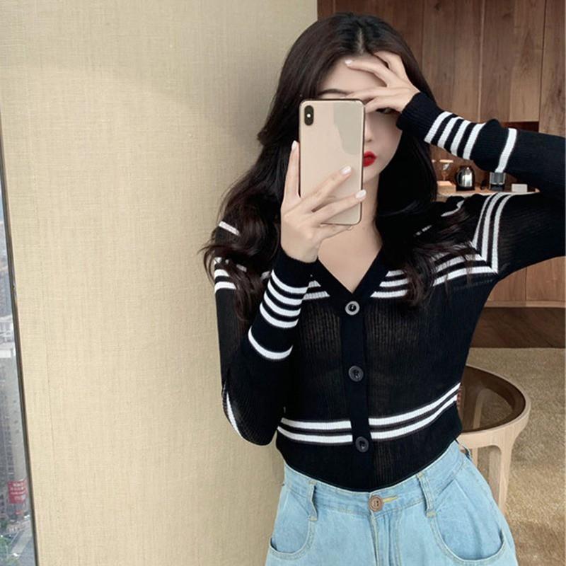 Áo thun len nữ tay dài cổ chữ V kiểu Hàn Quốc