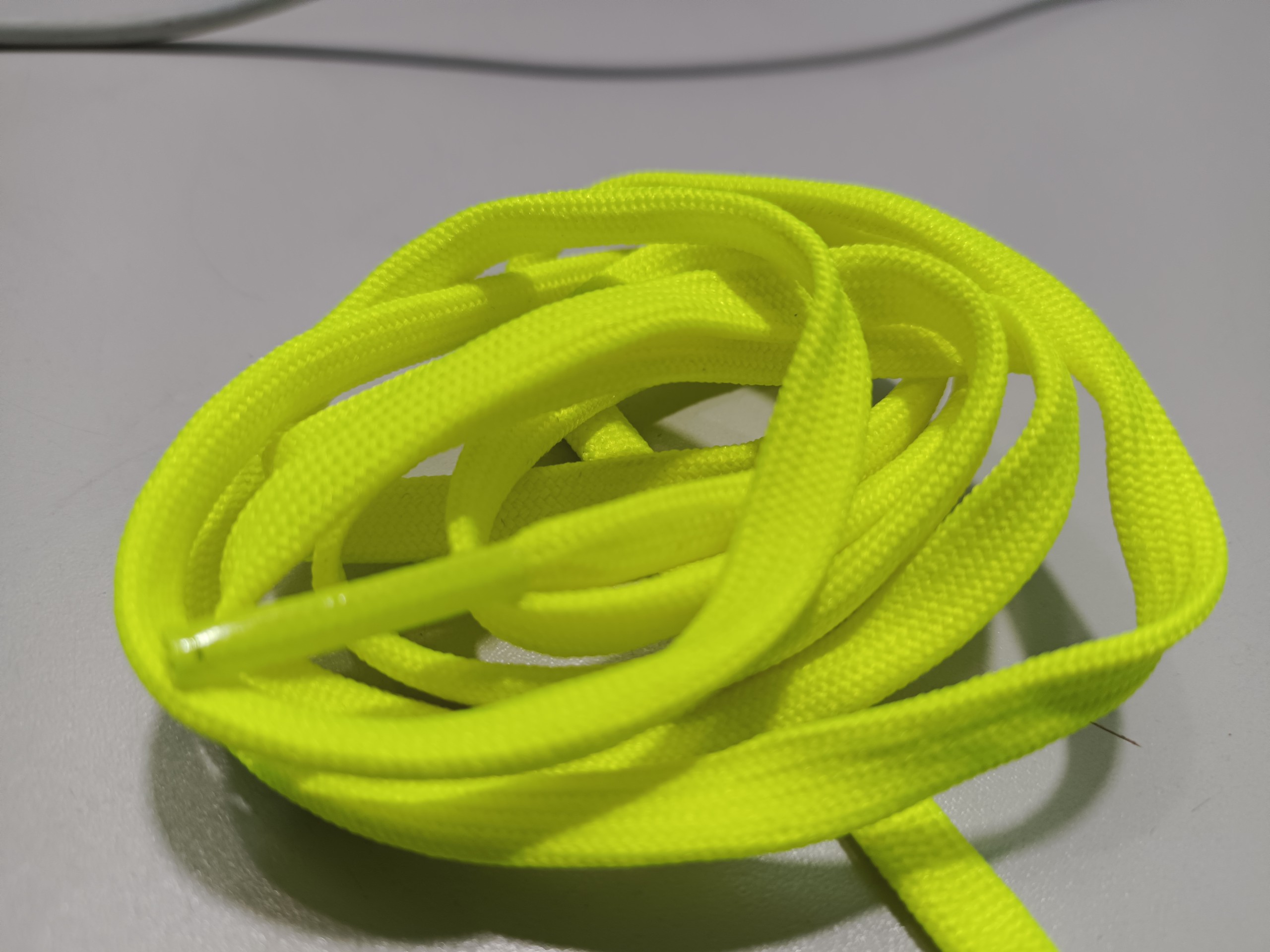 Dây giày buộc neon xanh chanh