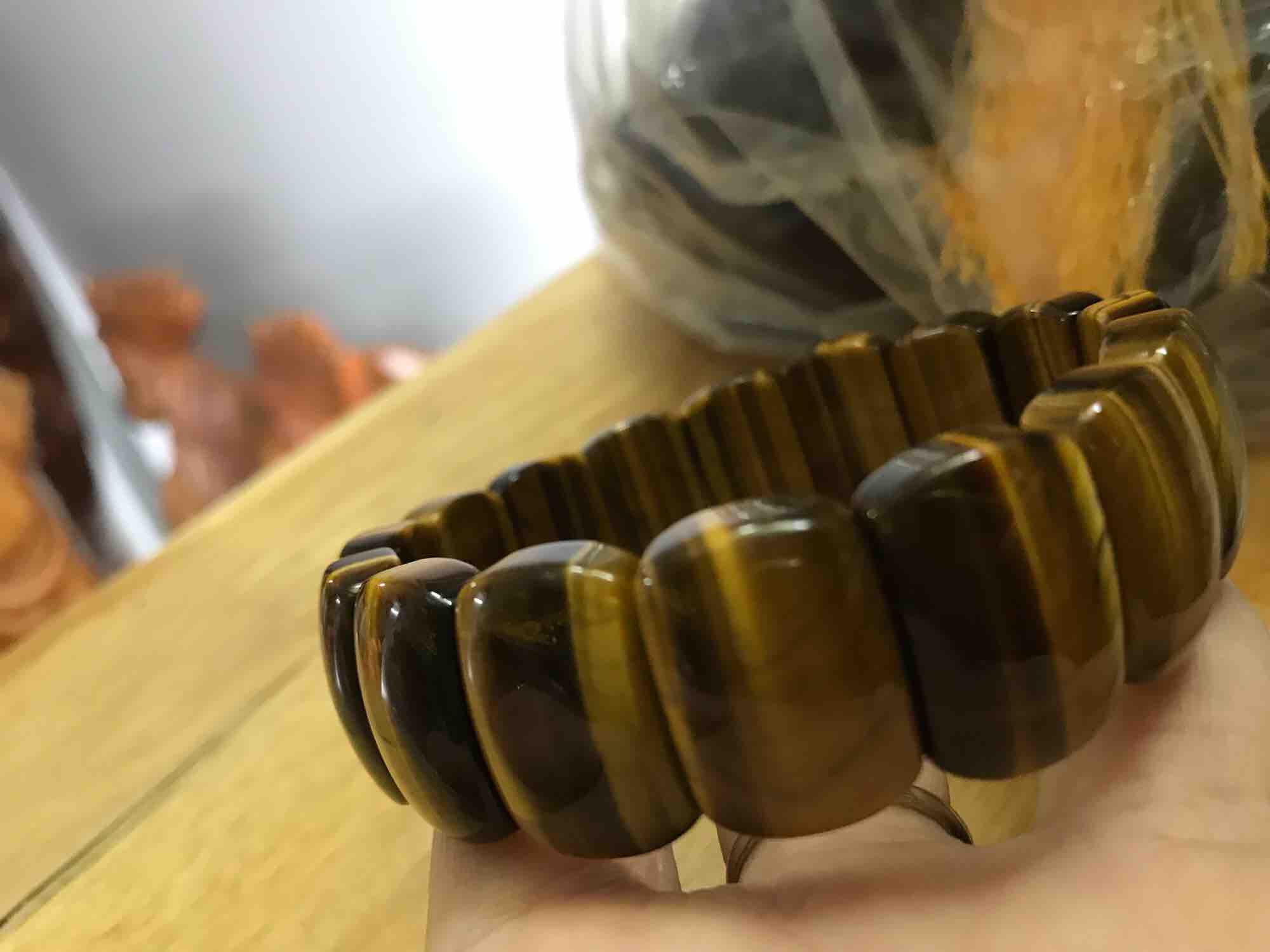 VÒNG MẮT HỔ BẢN ĐẸP NAM MỆNH KIM THỔ 20MM ĐK 8MM ĐÁ THIÊN NHIÊN TAY NAM ĐEO ĐƯỢC HẾT