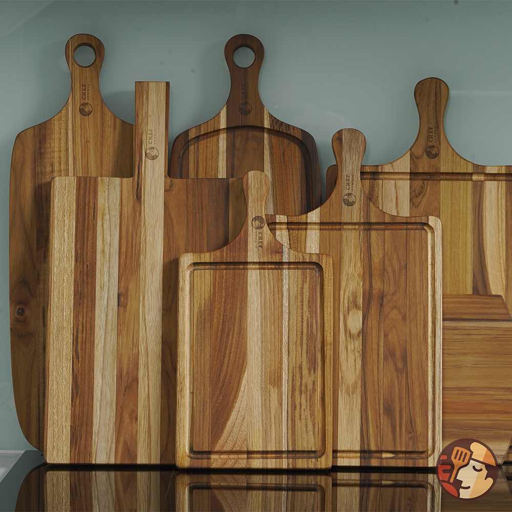 Thớt gỗ Teak Chef Studio cao cấp hình chữ nhật có tay cầm, dùng cho cắt thái và trang trí