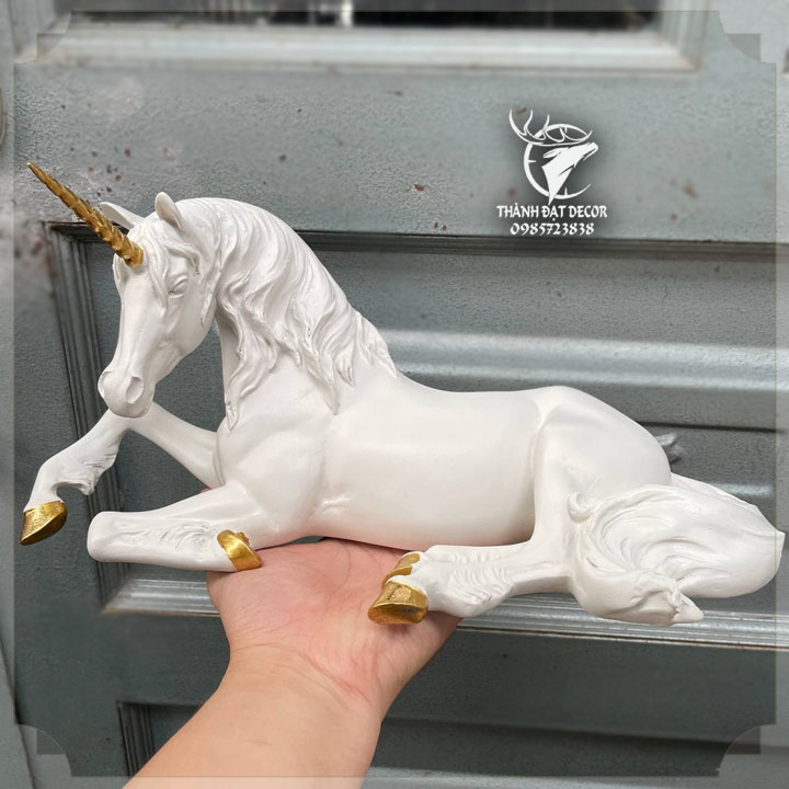 Tượng Ngựa Trắng 1 Sừng, Unicorn Tượng Kỳ Lân Phong Cách Châu Âu Trang Trí Nội Thất, Quà Tặng Tân Gia Khai Trương