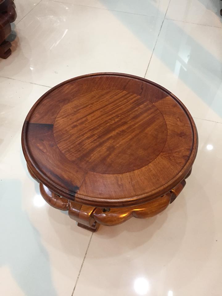 Đôn sen gỗ hương, mặt đôn có đường kính 34 cm x cao 20 cm, thích hợp kê vật dụng trang trí không gian nhà