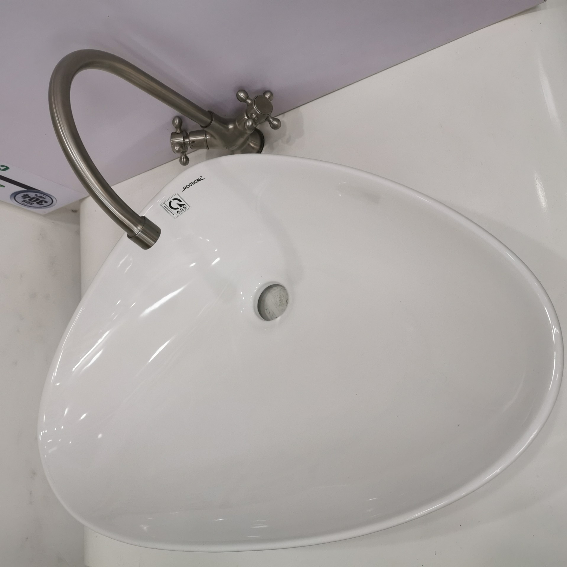 CHẬU LAVABO ĐẶT BÀN ĐÁ MEN NANO TRẮNG SÁNG