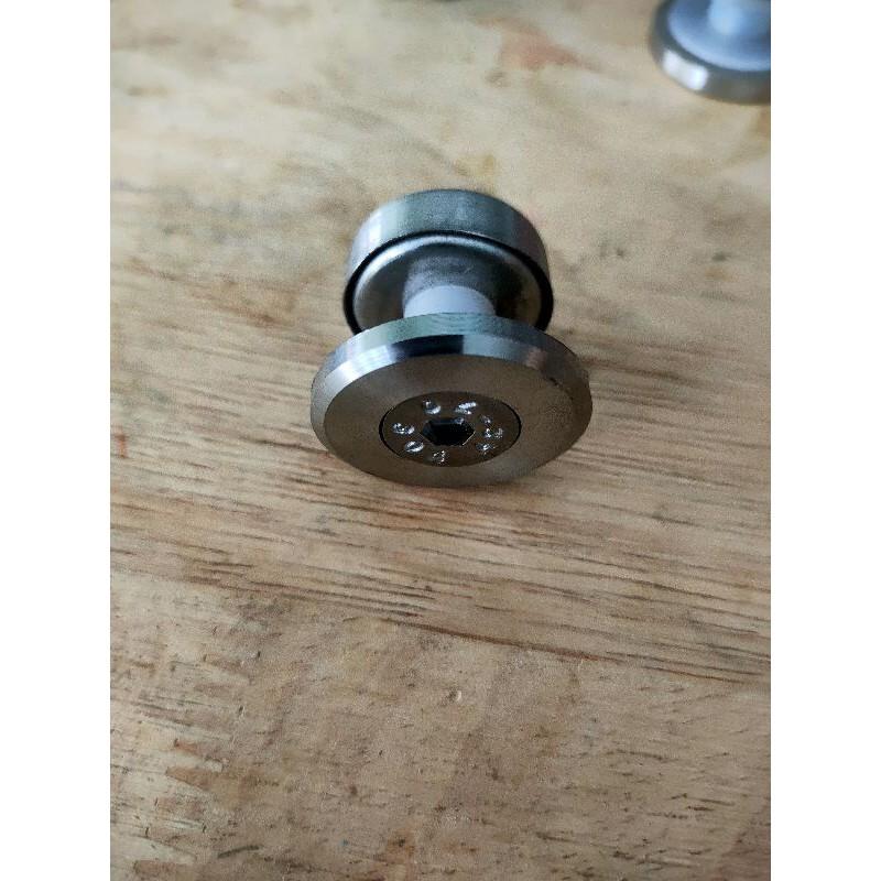 Ốc kính tay trụ cầu thang nắp đặc 3li phi30