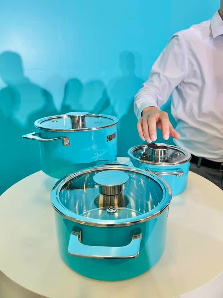 Nồi inox liền khối Elmich Hera Mầu Xanh Ngọc - Hàng Chính Hãng