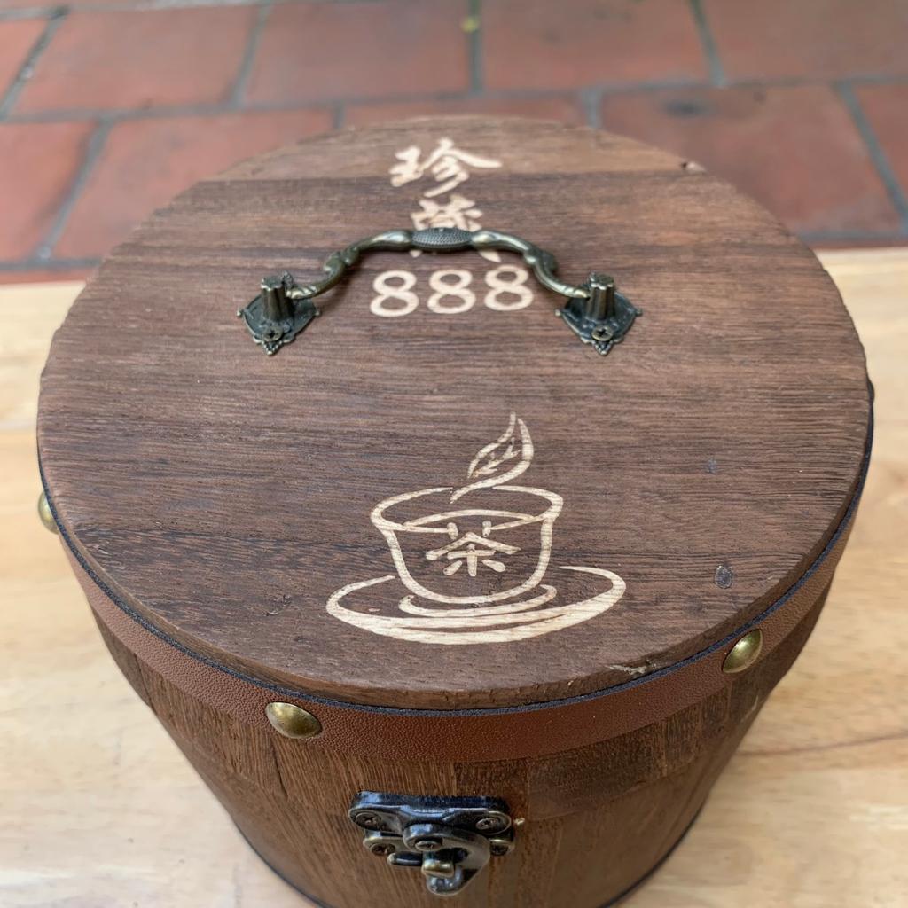 Trà Phổ Nhĩ quýt Vân Nam, thùng gỗ đựng trà quýt 12 năm tuổi làm quà tặng 500gr