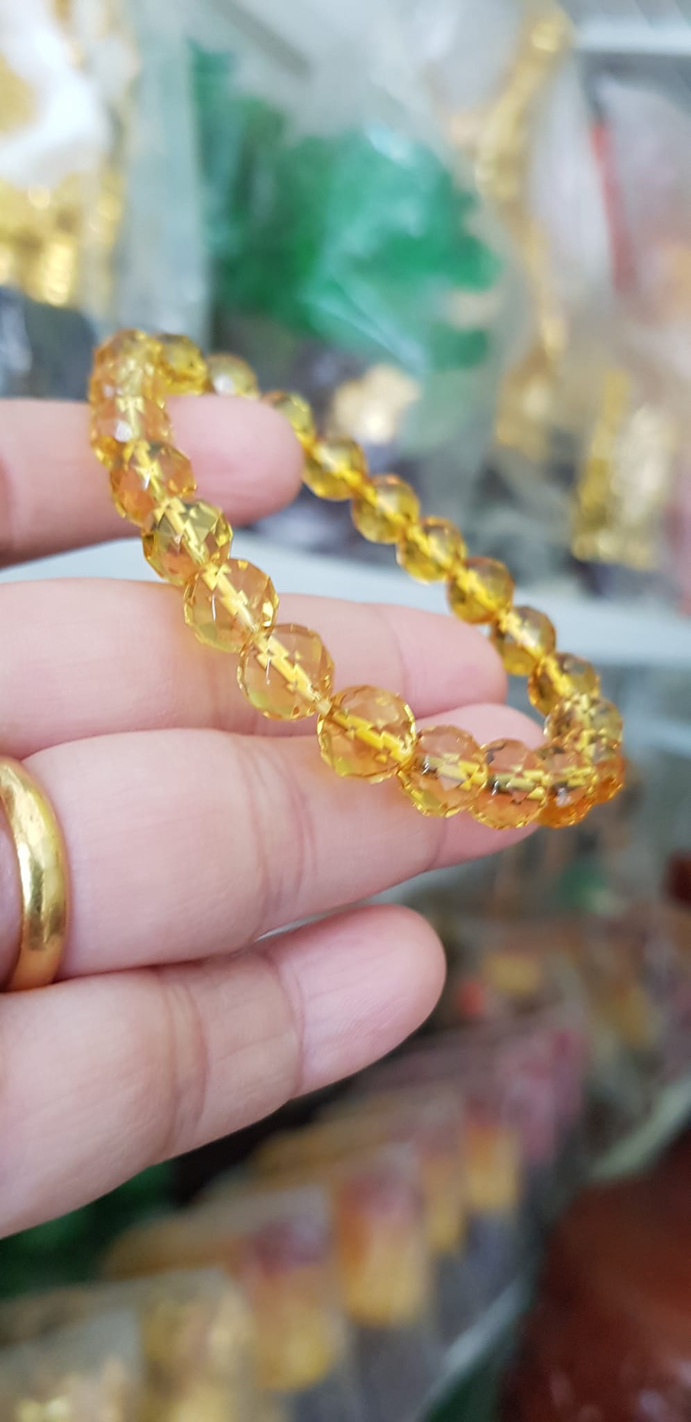 Vòng tay chuỗi đá thạch anh tự nhiên vàng tươi giác size nhỏ 8mm 22 hạt vòng hợp nữ mệnh kim thổ thuỷ đeo đẹp may mắn tốt cho sức khỏe, công việc hanh thông thuận lợi ạ món quà tặng ý nghĩa dành cho chính mình &amp; người thân ạ