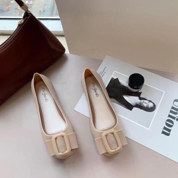 Lấy ngẫu nhiên Giày nhựa đi mưa