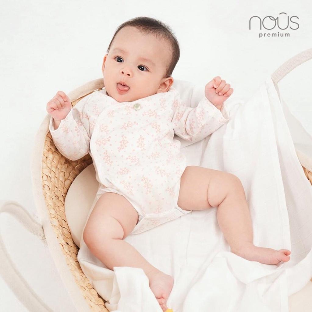 Bodysuit Nous cài lệch dài tay hoa nhí hồng - Chất liệu cao cấp, co giãn đa chiều