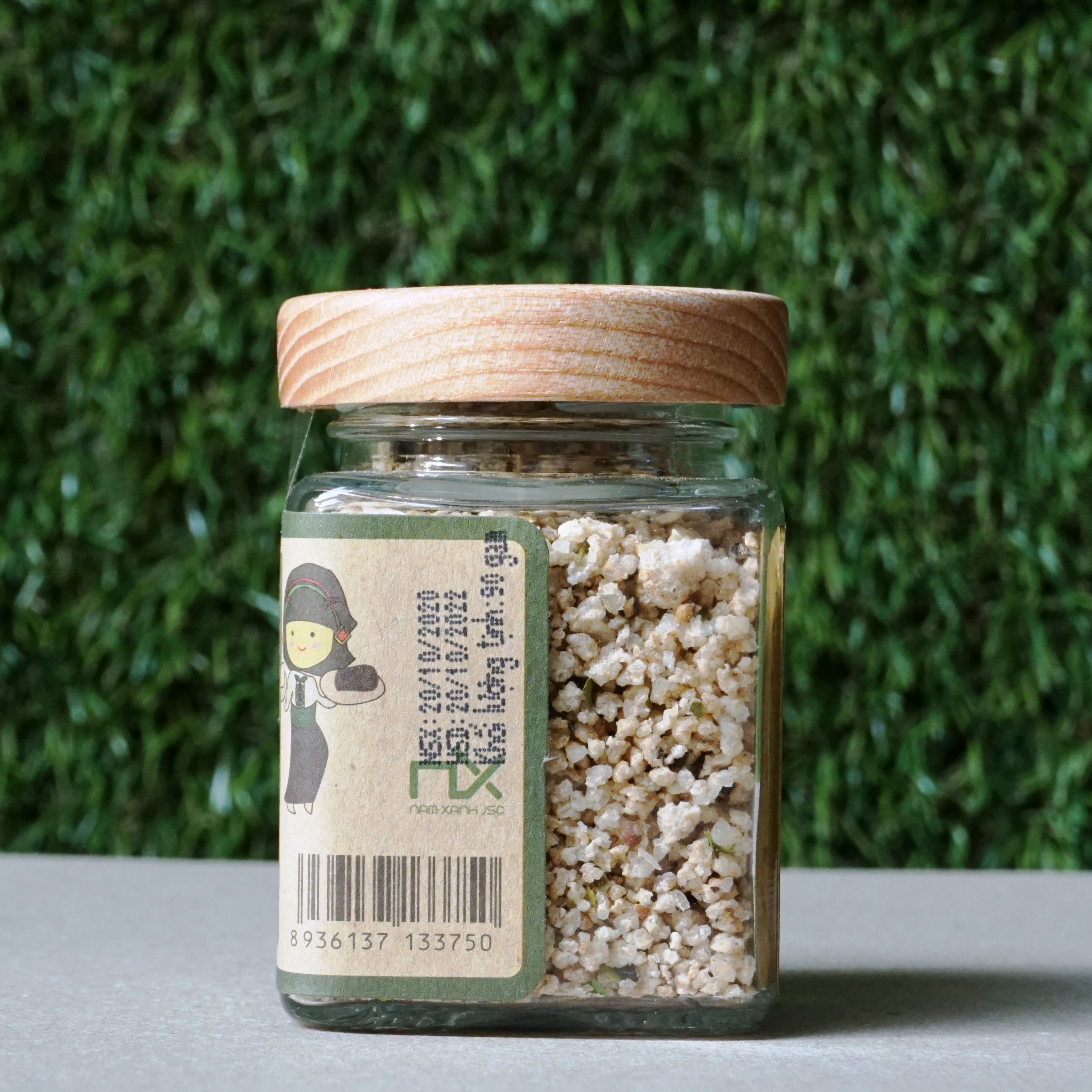 Muối Tiêu Lá Chanh Một Nắng 90g / Sea Salt With Sun And Dried Lime Leaves And Peppers 90g