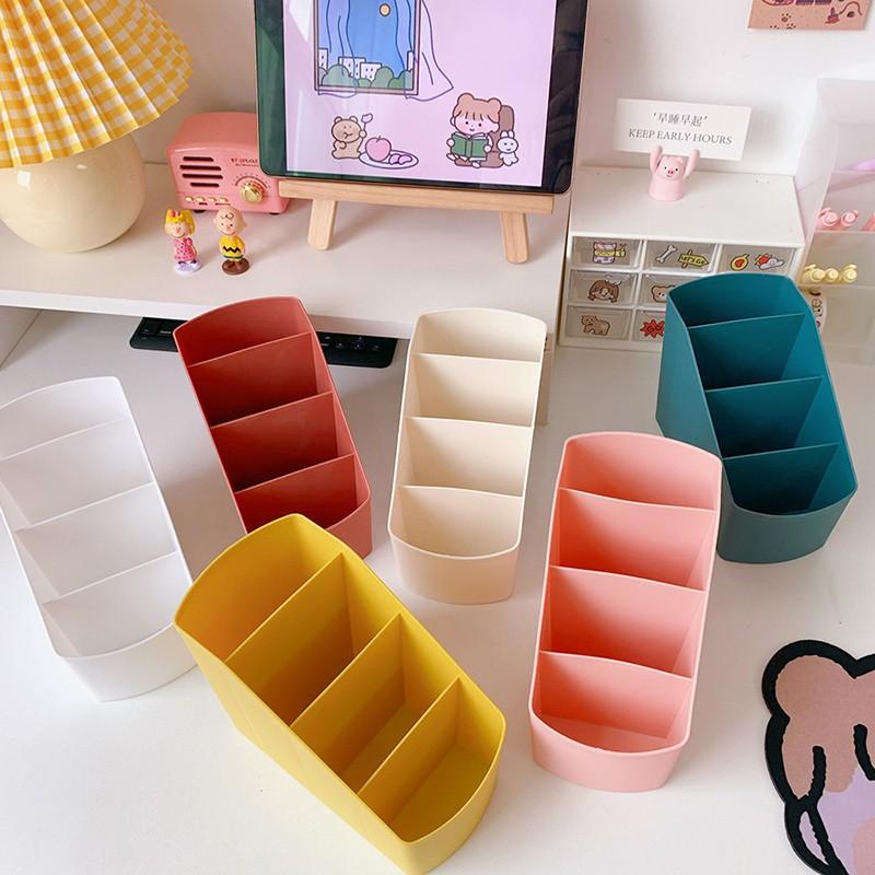 Hộp Nhựa Đựng Bút Đồ Dùng 4 Ngăn Cấp Bậc Cầu Thang