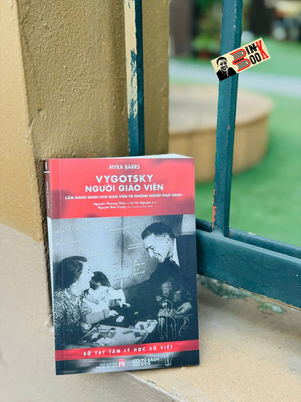 VYGOTSKY NGƯỜI GIÁO VIÊN – Myra Barrs – Nguyễn Phương Thảo, Lê Thị Nguyên dịch – Khải Minh – NXB Phụ nữ Việt Nam