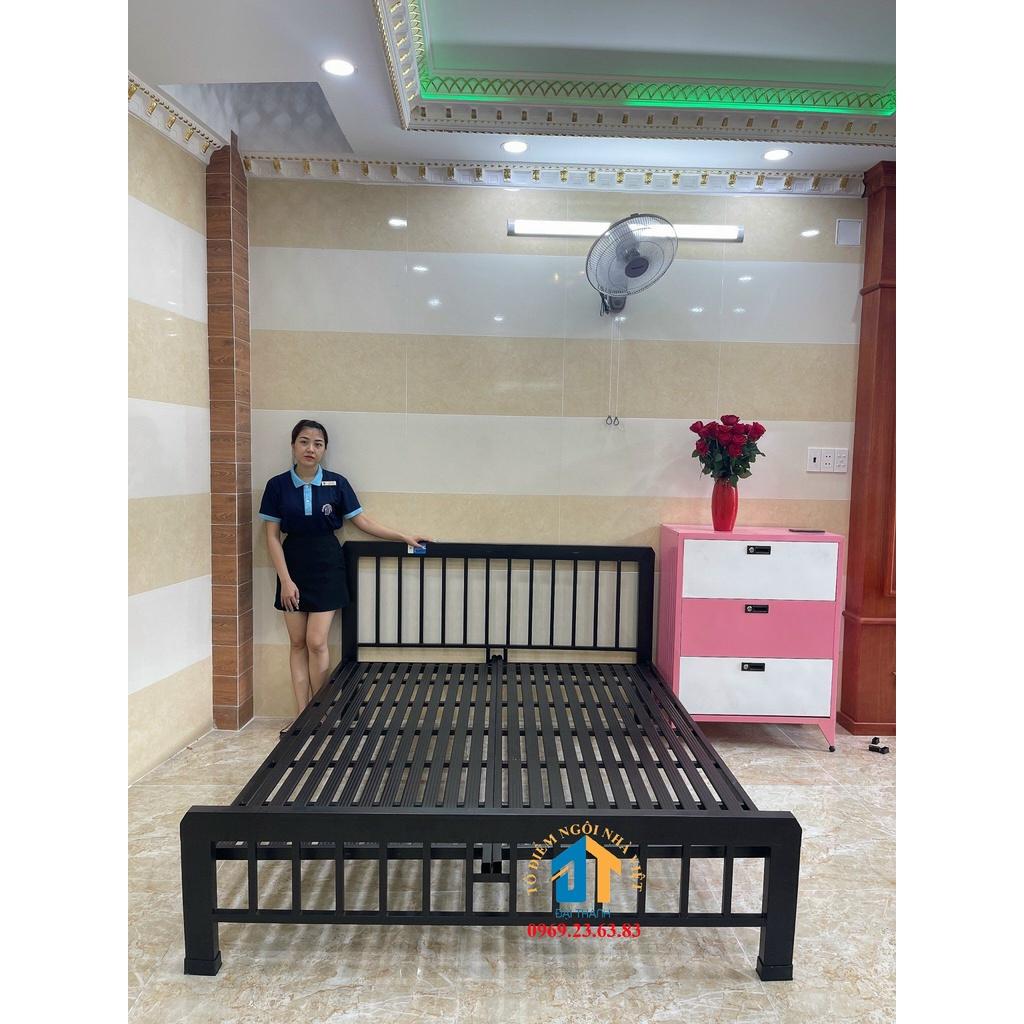 Giường sắt mỹ nghệ Đại Thành cao cấp